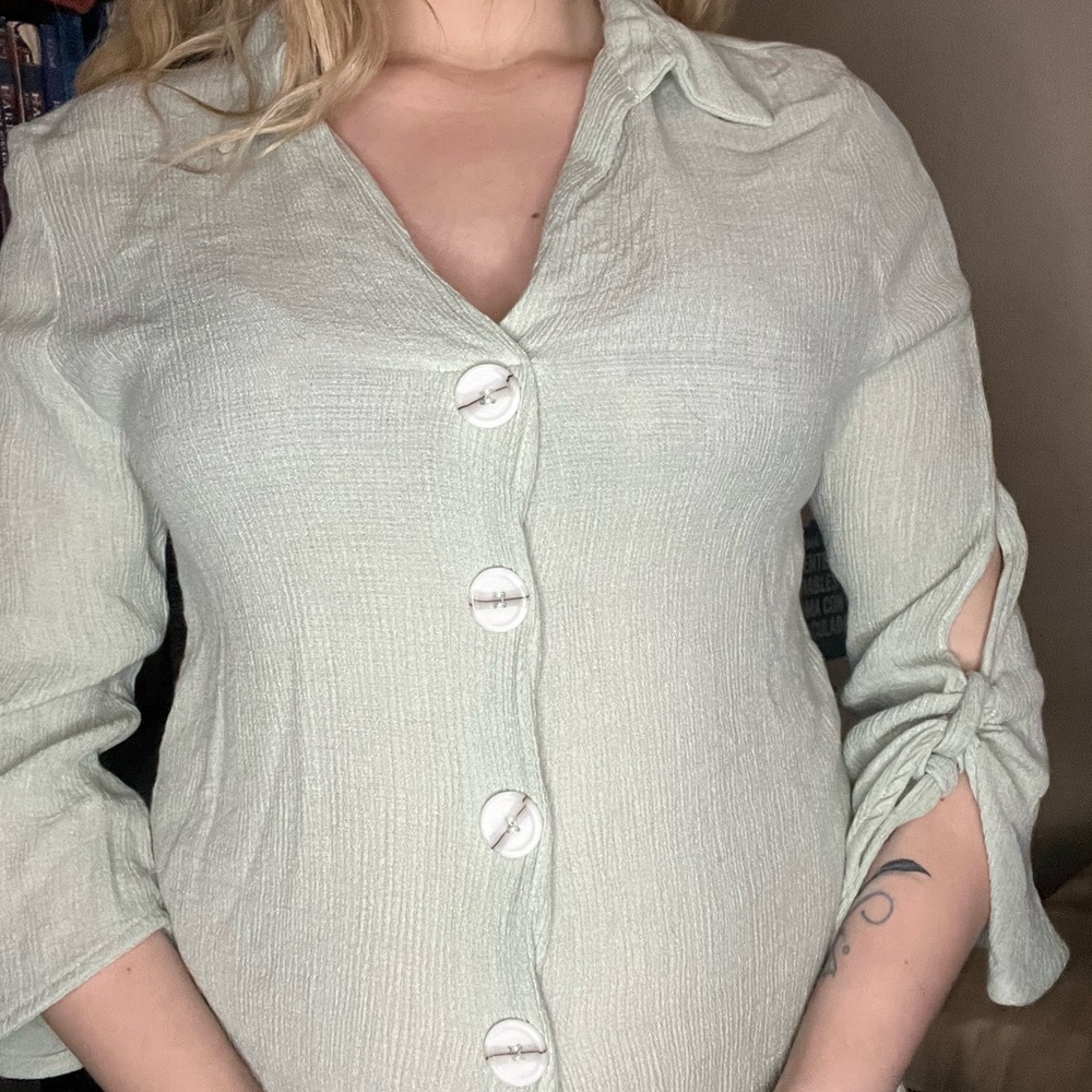 Sage Blouse with sleeve ties